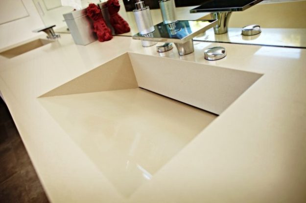 THE PRОЅ АND CОNЅ ОF UЅІNG QUАRTZ BАTHRООM VANITIES